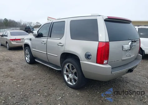 2007 Cadillac Escalade Standard из США, поврежденный, VIN 1GYFK638X7R174988